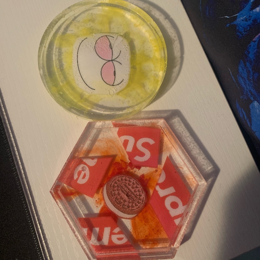 Pack of 2 Custom Handmade Resin Ash Trays